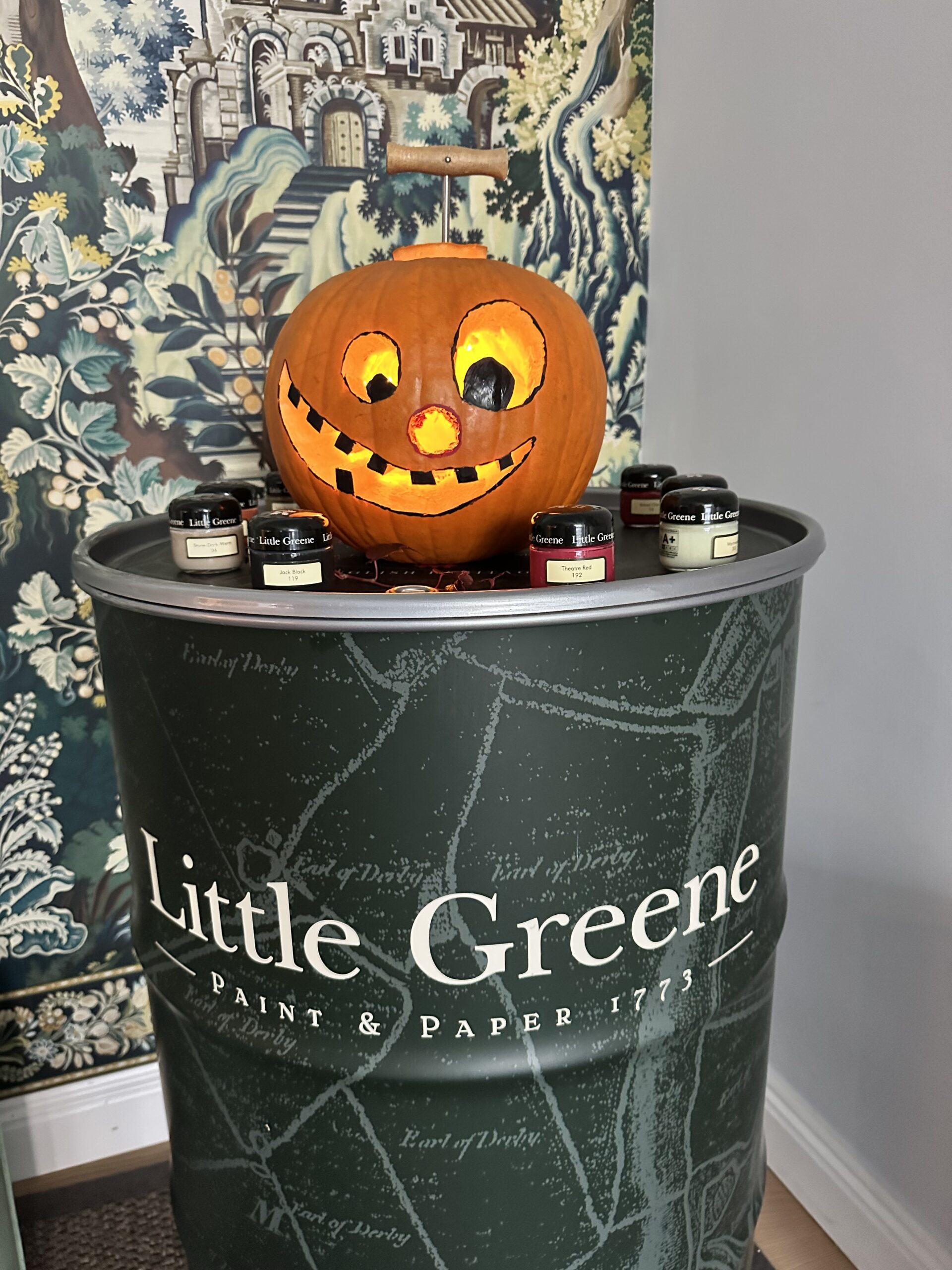 Selbst geschnitzter Kürbis für Halloween-Gewinnspiel