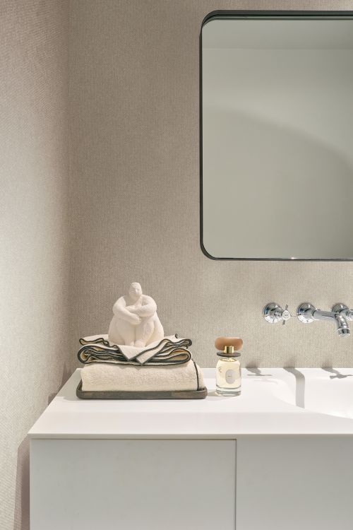 Robuste Tapete von Omexco für ein Badezimmer geeignet