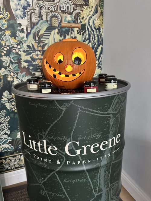 Selbst geschnitzter Kürbis für Halloween-Gewinnspiel